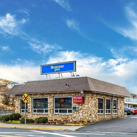 Rodeway Inn & Suites Arlington Exterior foto