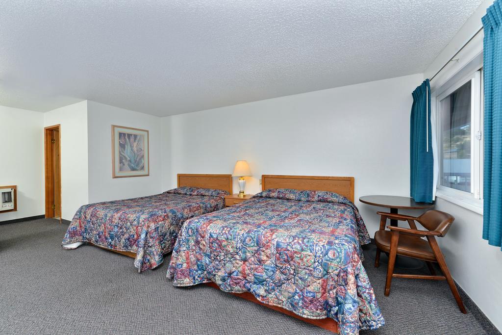Rodeway Inn & Suites Arlington Exterior foto